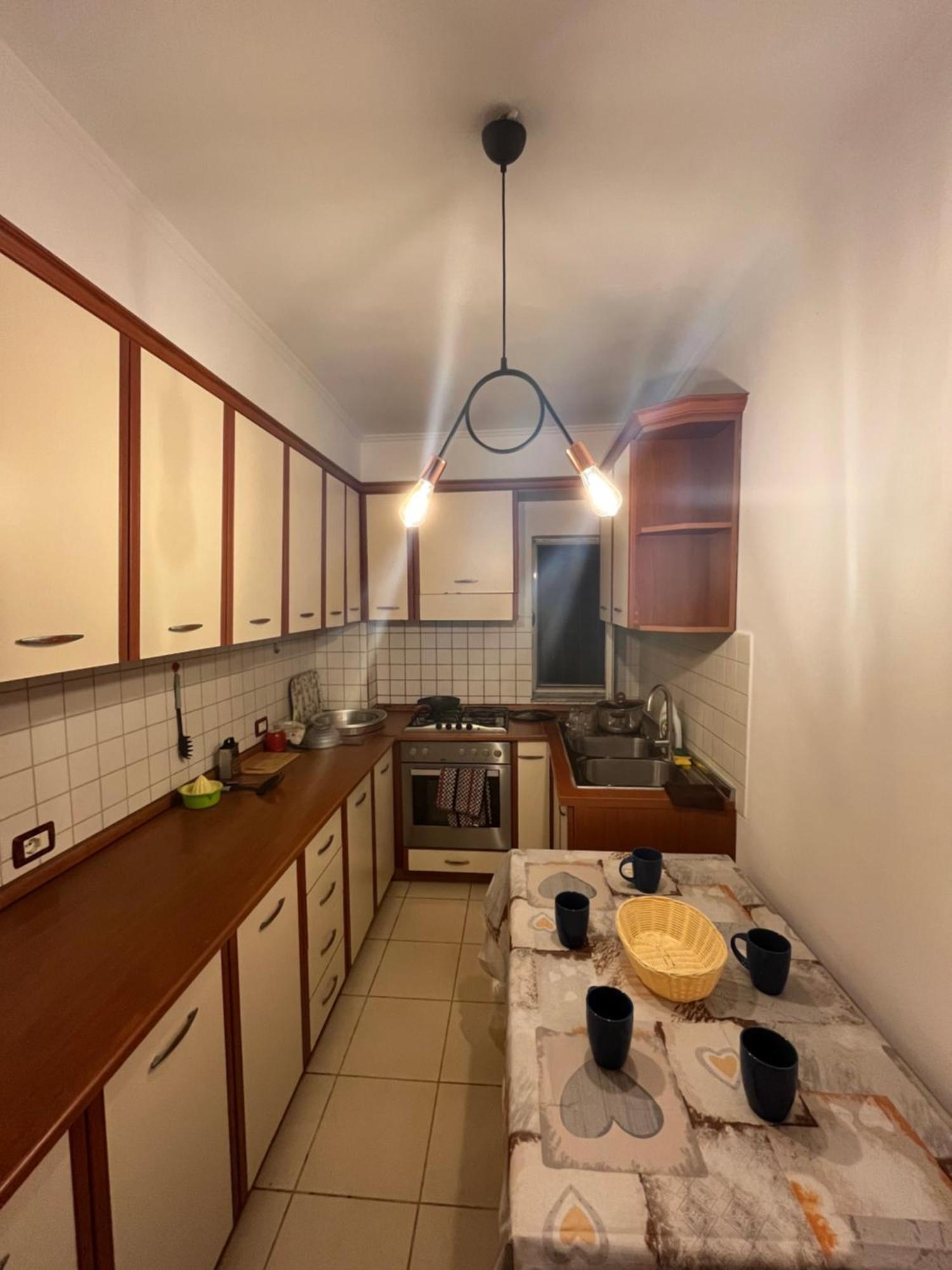 Ak Terminal Apartments ドゥラス エクステリア 写真